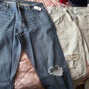 4 New old navy jeans